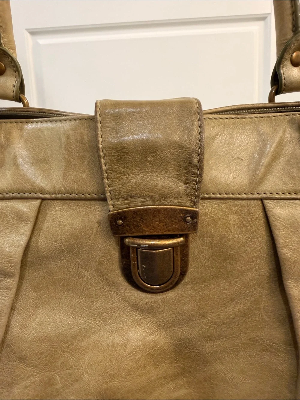 Hobo Vintage Classic Olive Shoulder Tote Bag